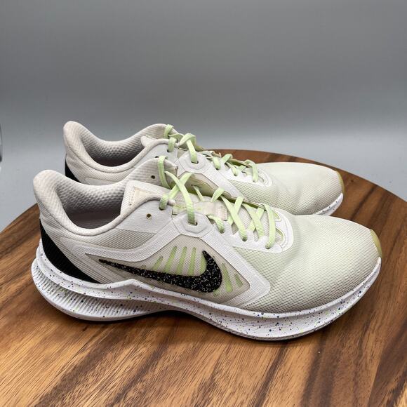 Nike Downshifter 10 SE Shoes Womens Size 8.5 White Running Comfort Walking Gym - Picture 1 of 8
